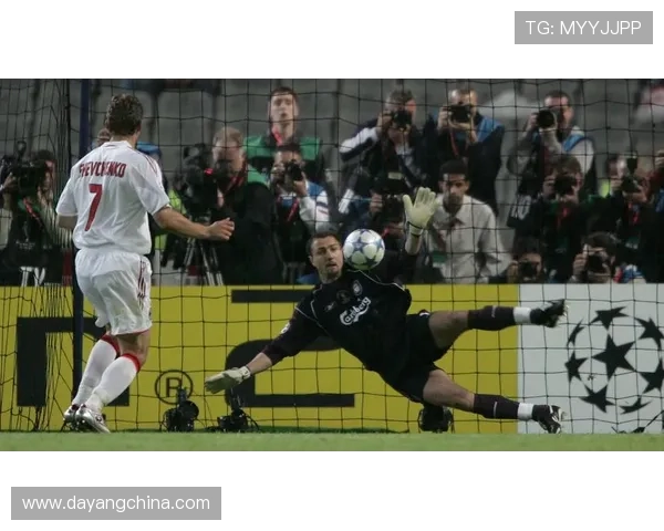 好久不见，哈维在墨西哥与诸多名宿参加了一场传奇赛